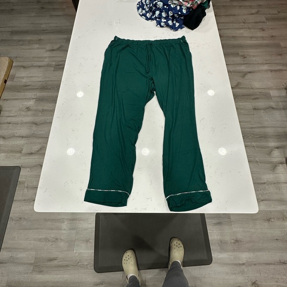 MeUndies PJ Set - Picture 7 of 8